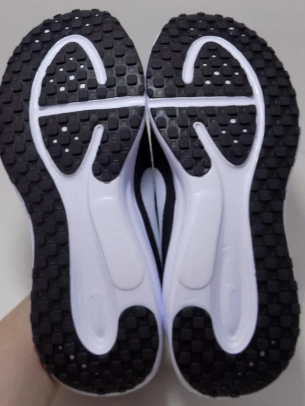 Nike Revolution 7 Black and White Women's Shoe- Size 6- Brand New